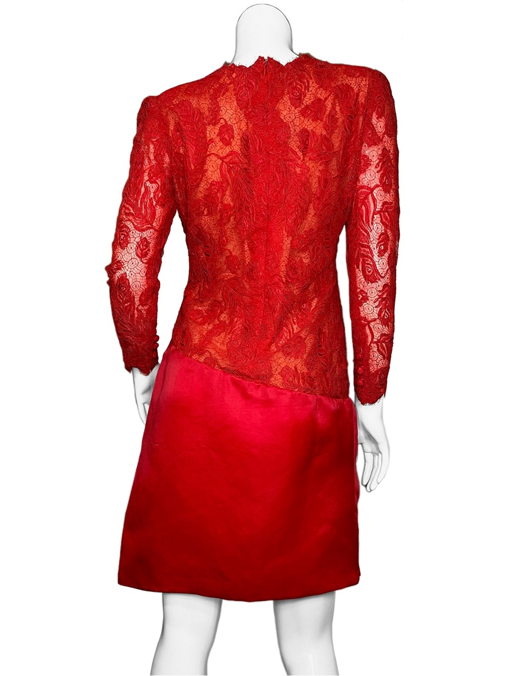 BILL BLASS - Picture 2 of 2